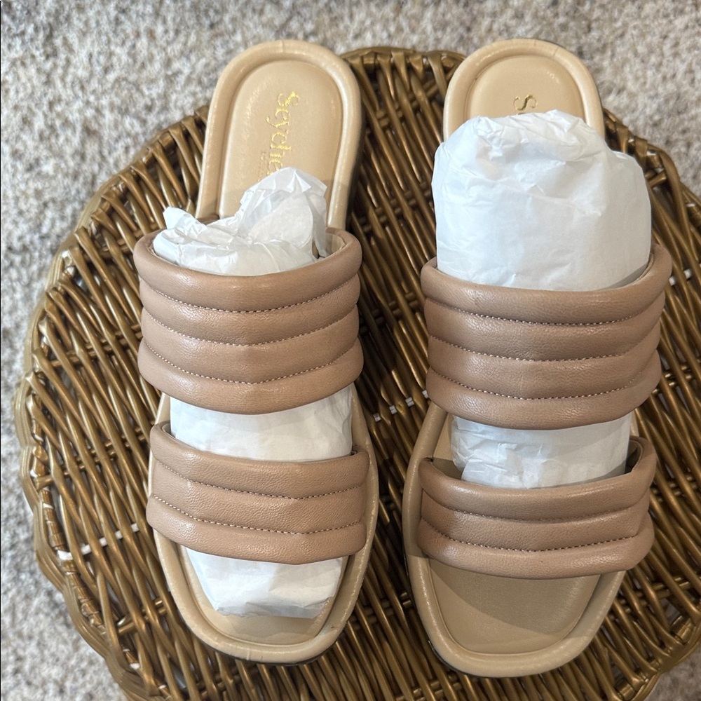 NWT Seychelles Quilted Nude Padded Slide Sandals